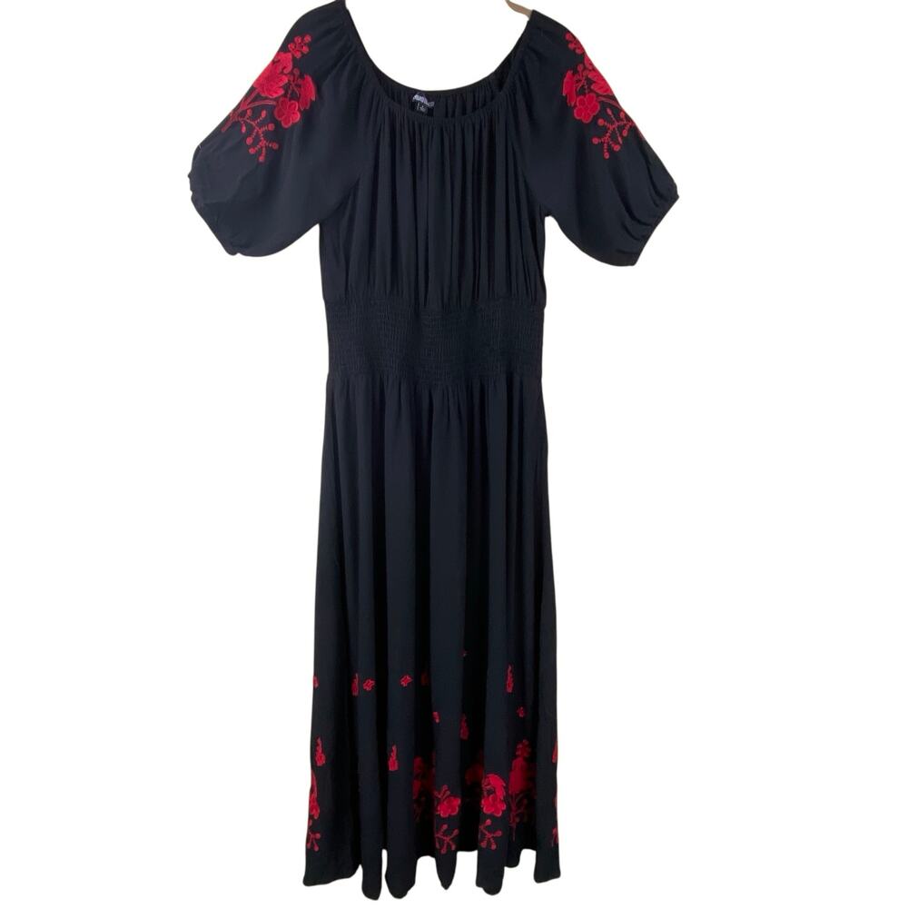 Pyramid Collection Floral Embroidered Maxi Dress Size S Artist Peasant Witch